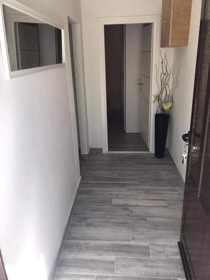 Apartment Jonas Ровинь Экстерьер фото