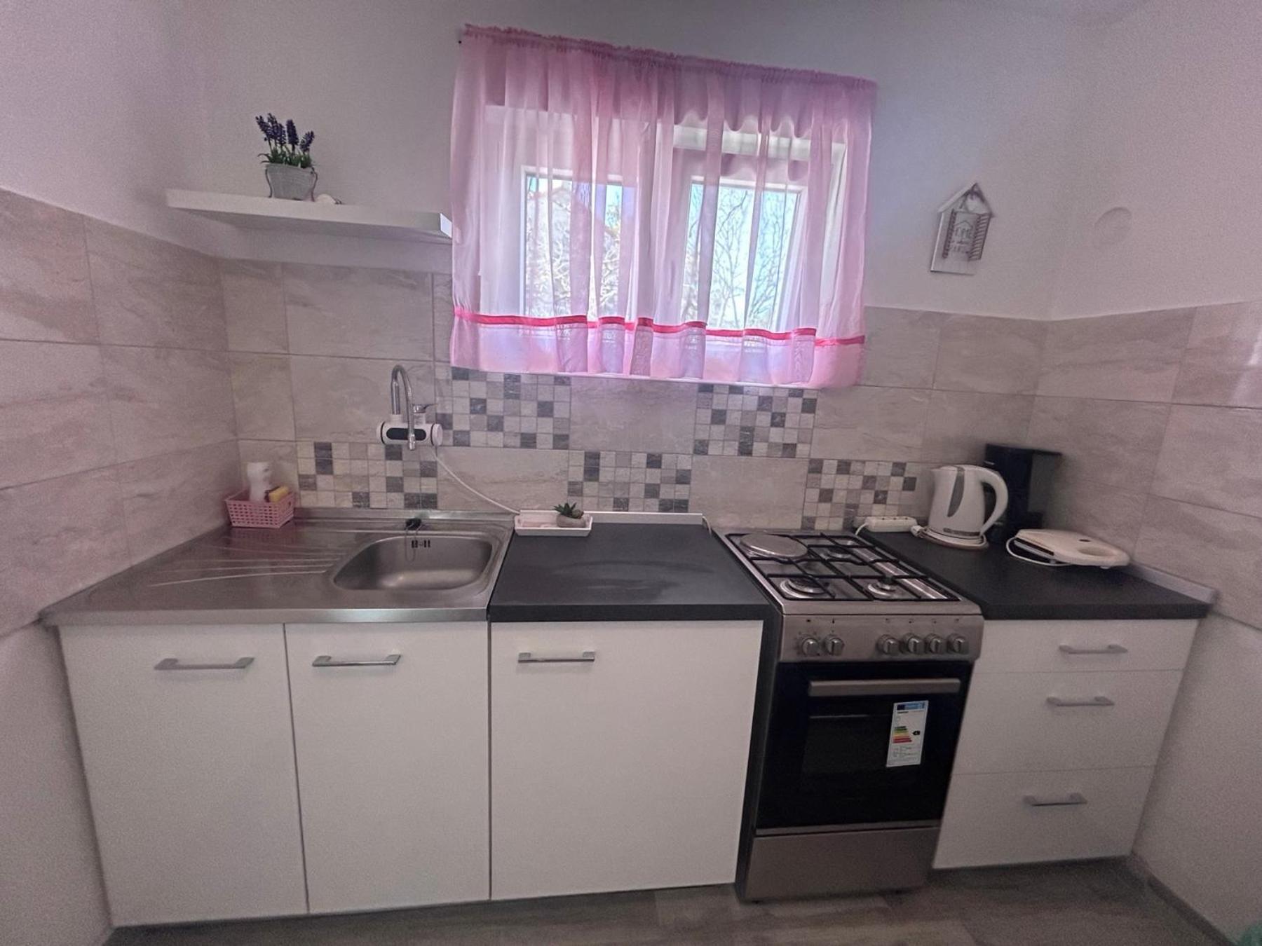 Apartment Jonas Ровинь Экстерьер фото